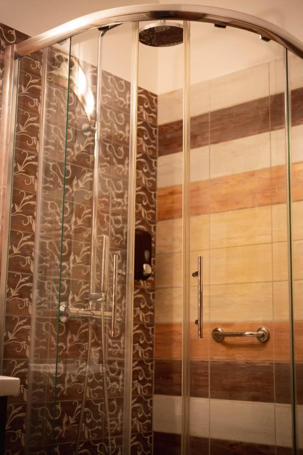 Maya Panzio-Rezidencia Szeged Extérieur photo