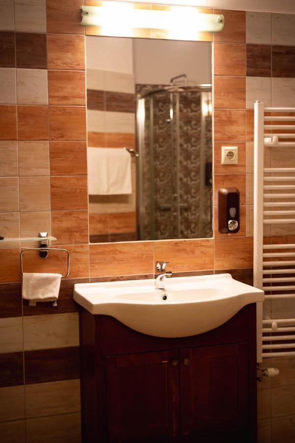 Maya Panzio-Rezidencia Szeged Extérieur photo