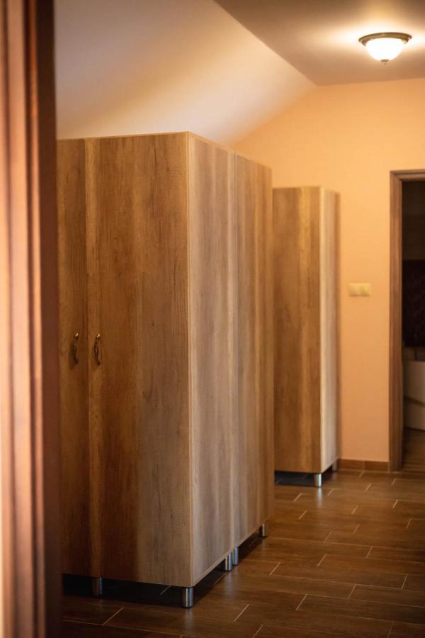 Maya Panzio-Rezidencia Szeged Extérieur photo