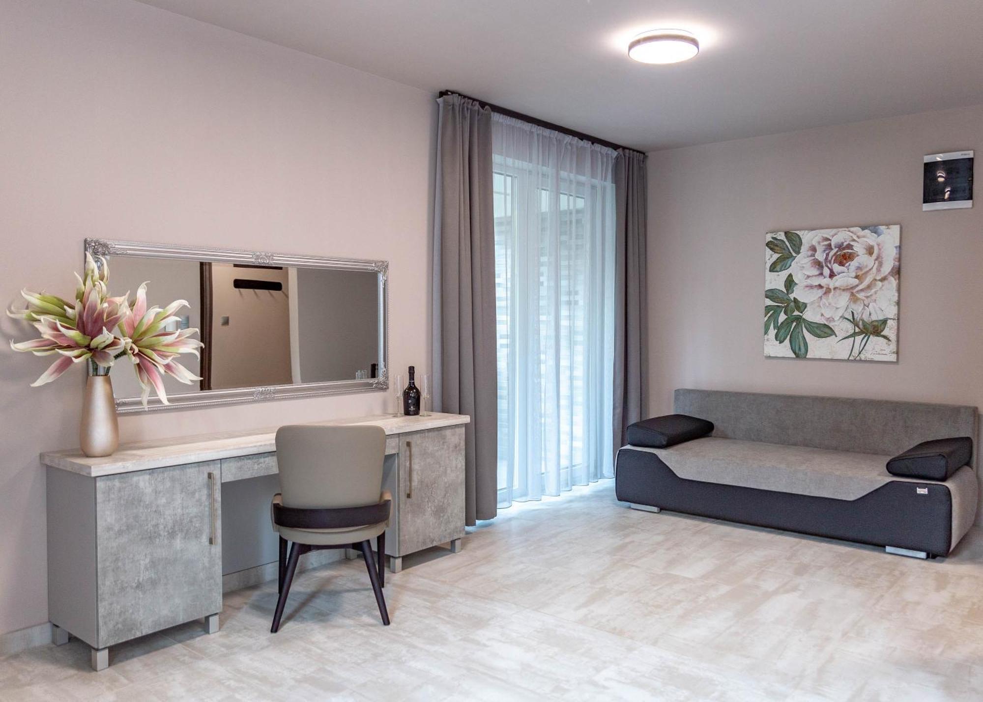 Maya Panzio-Rezidencia Szeged Extérieur photo