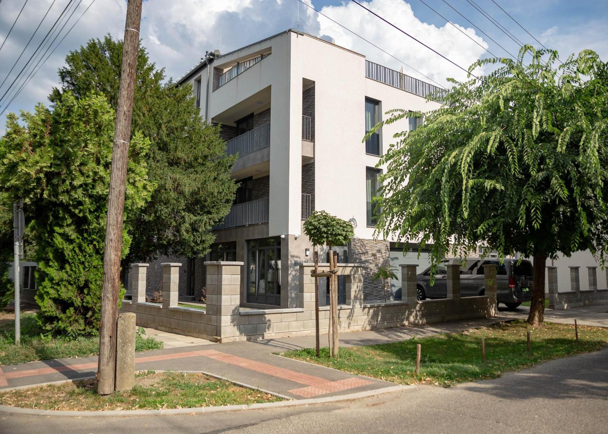 Maya Panzio-Rezidencia Szeged Extérieur photo