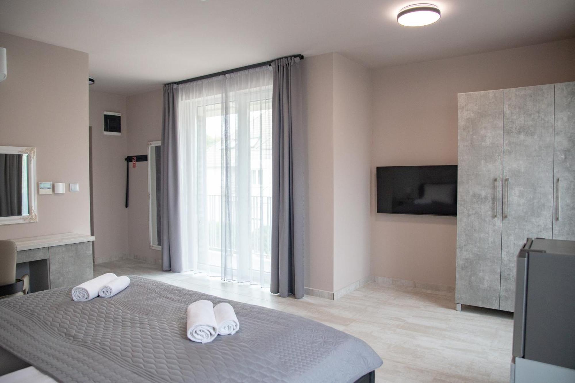Maya Panzio-Rezidencia Szeged Extérieur photo