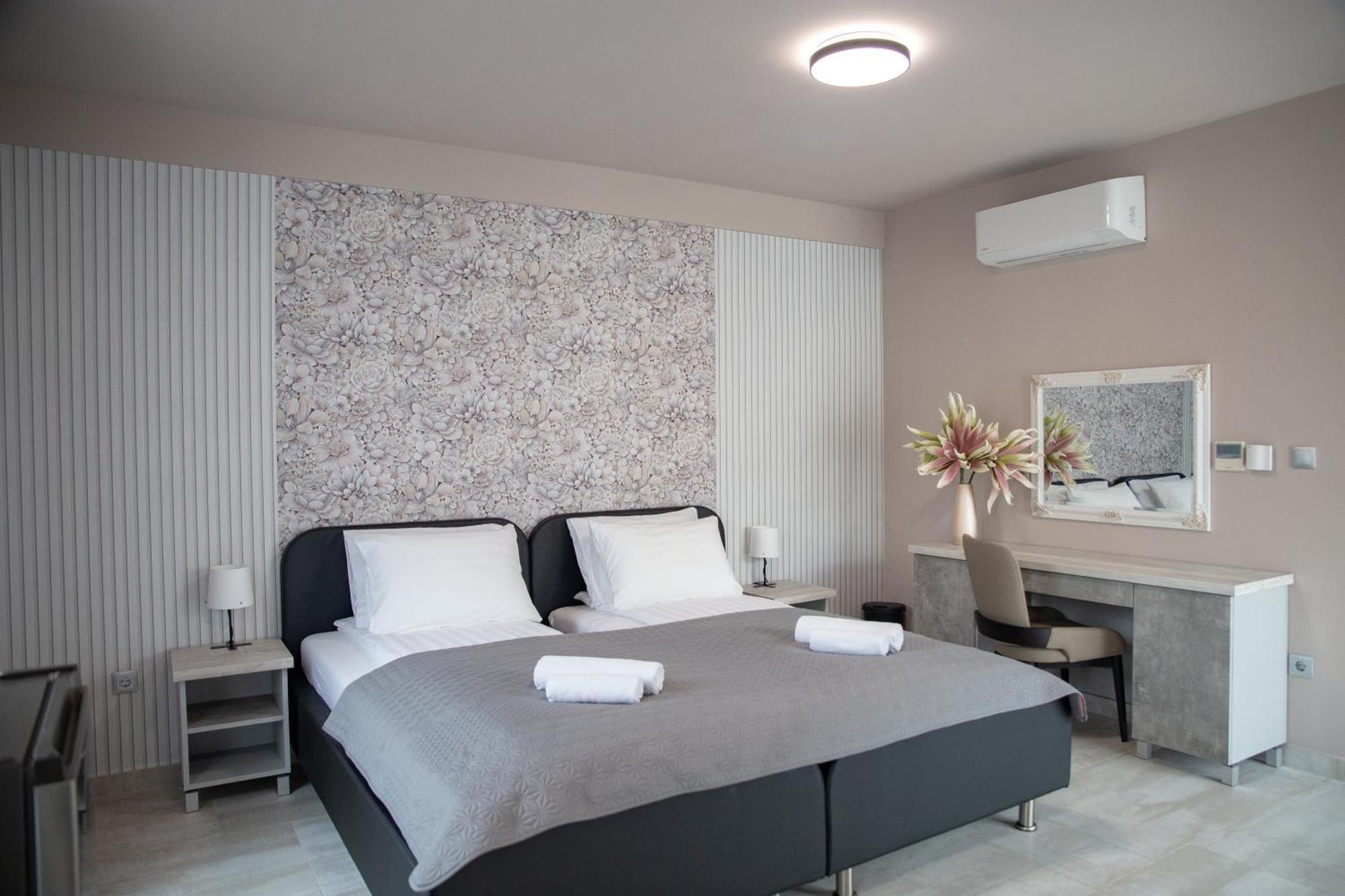 Maya Panzio-Rezidencia Szeged Extérieur photo